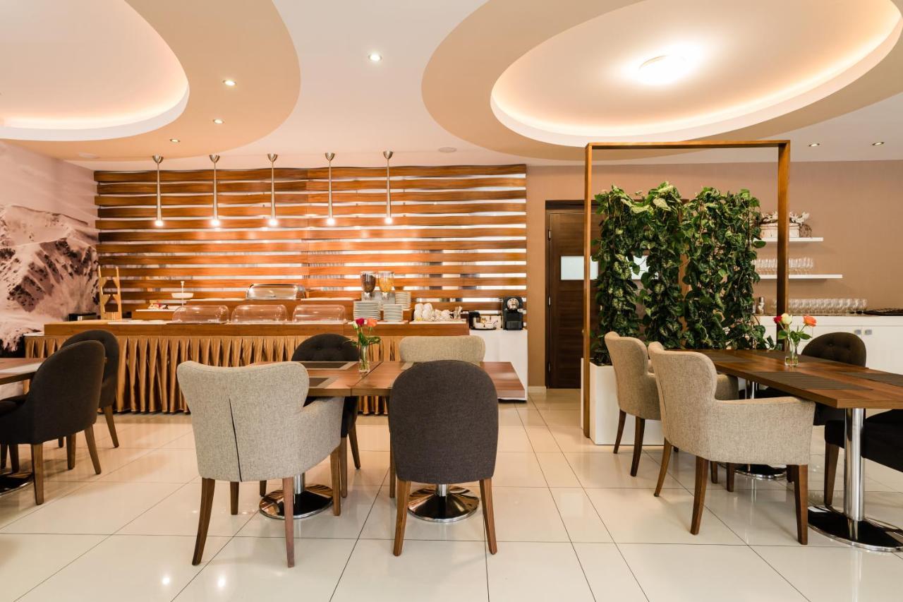 Hotel Menhard 외부 사진