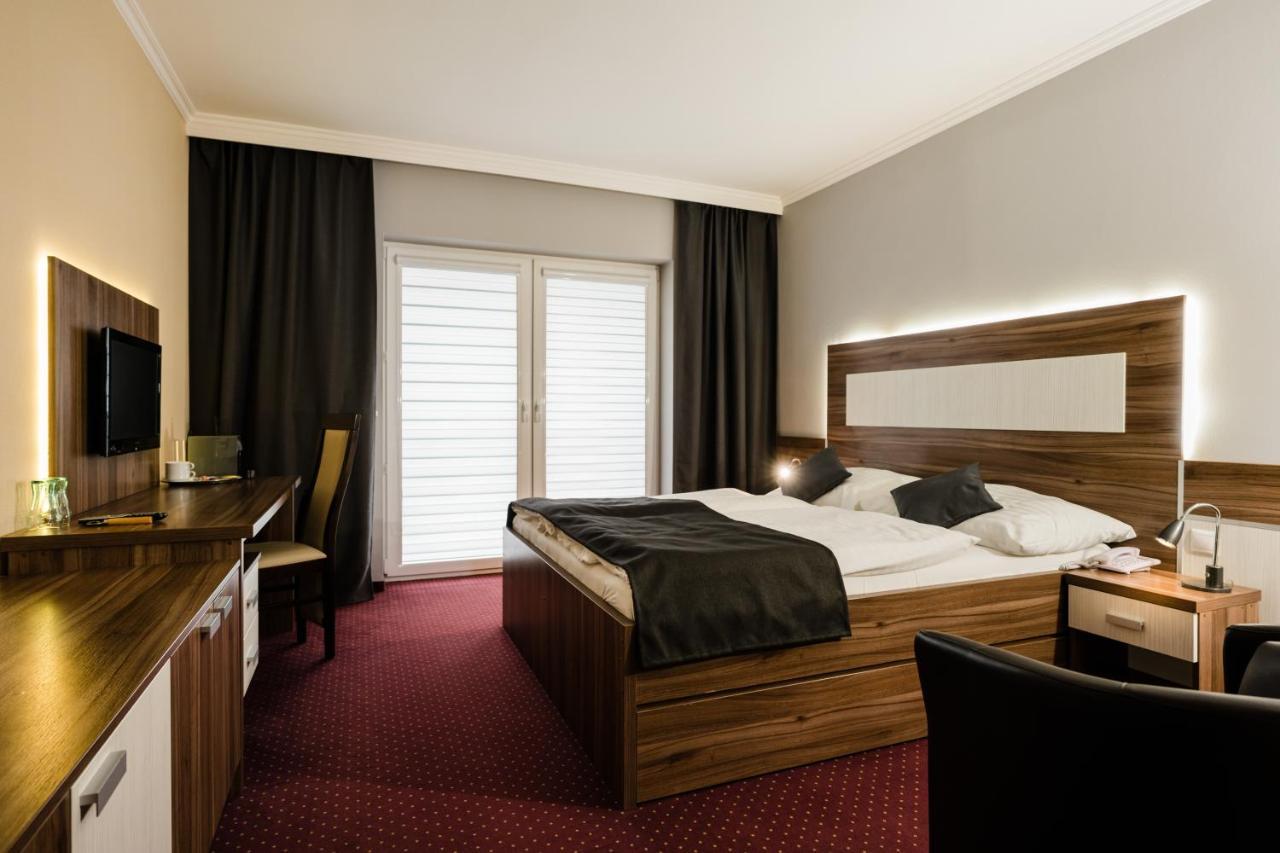 Hotel Menhard 외부 사진